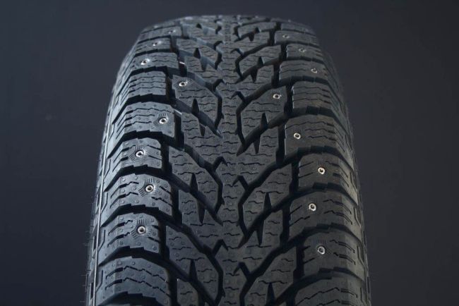 235/85R16 NOKIAN HAKKAPELIITTA LT3 DUBB