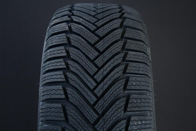 205/45R17 MICHELIN PILOT ALPIN 6 RUNFLAT FRIKTION