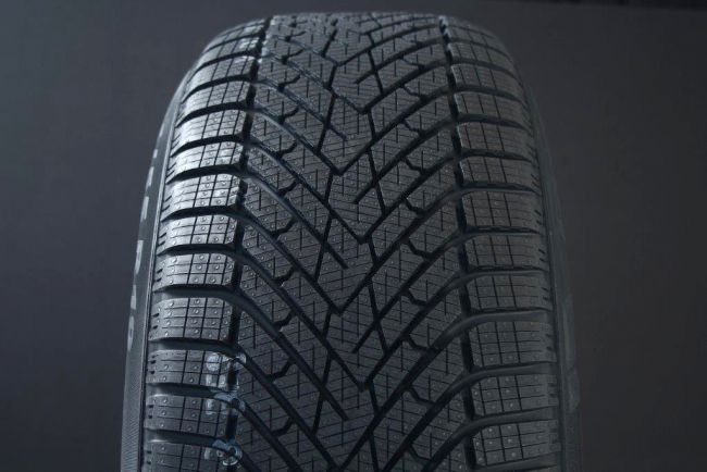 225/45R19 PIRELLI CINTURATO WINTER 2 FRIKTION