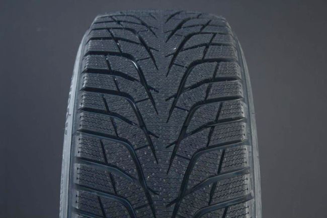 225/45R18 HANKOOK WINTER I*CEPT IZ3 W636 FRIKTION