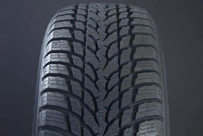 255/40R20 NOKIAN SNOWPROOF 1 FRIKTION