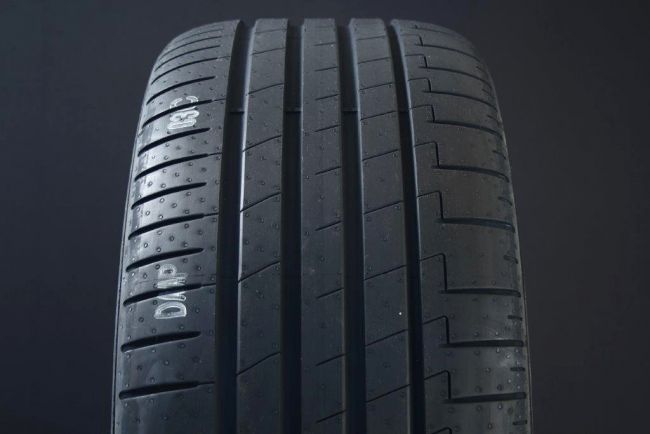 265/45R20 PIRELLI P ZERO E ELT RUNFLAT