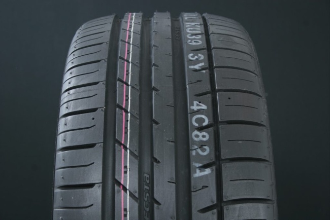 235/50R17 KUMHO ECSTA KU39 LE SPORT