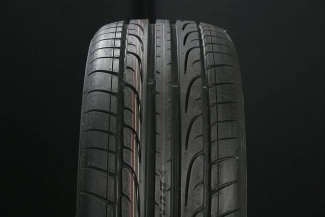 215/35R18 DUNLOP SPORT MAXX