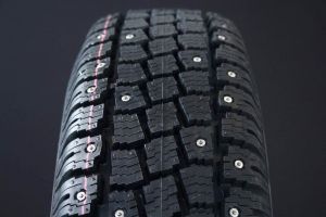 HANKOOK 175/80R13 W401 C-DÄCK DUBB