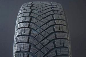 235/60R17 PIRELLI WINTER ICE ZERO FRIKTION DOT2021