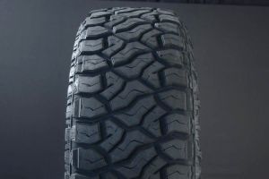 245/75R17 VENOM POWER TERRA HUNTER R/T+