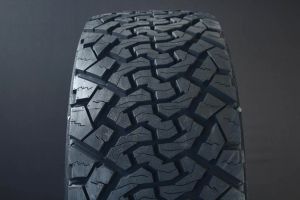 235/80R17 VENOM POWER TERRA HUNTER X/T