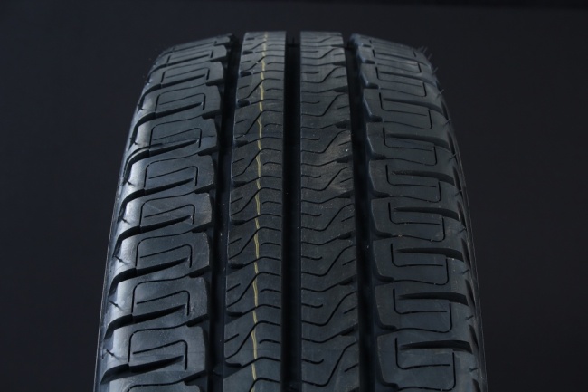 225/70R15 MICHELIN AGILIS CAMPING C-Däck