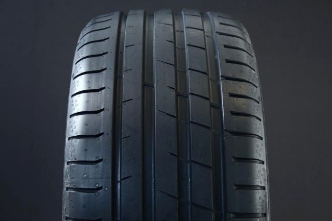 255/55R18 NOKIAN POWERPROOF SUV