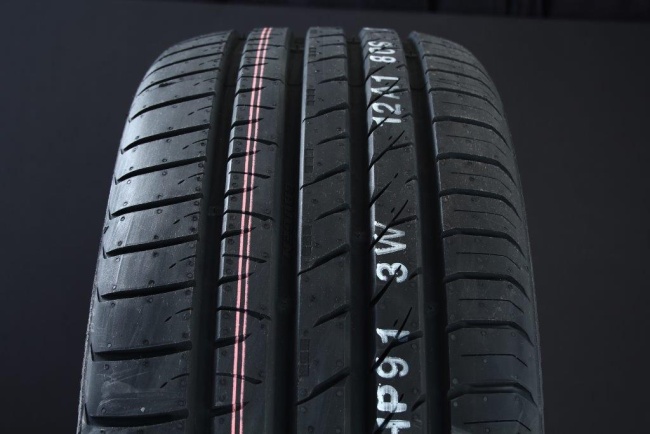 265/65R17 KUMHO CRUGEN HP91