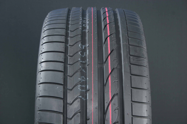 275/45R19 BRIDGESTONE DUELER H/P SPORT DOT2019 i gruppen DCK / SOMMARDCK hos Svenska Gummihuset AB (S1927545BRIDDUSPDOT)